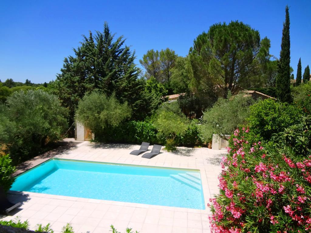 Les Olives Apartment Uzes Exterior photo